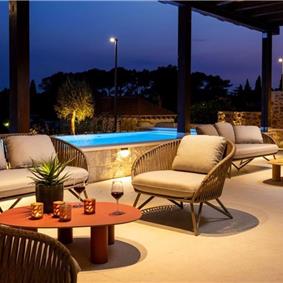7 Bedroom Villa with Infinity Pool and Sea Views in Dubrovnik, Sleeps 14